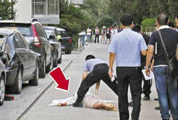 2011年，尚於博因抑鬱症跳樓自殺，1年後，其母親的舉動令人動容