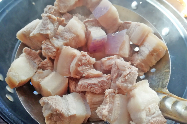 冬季貼膘季,這10道豬肉做法隨你選,好吃過癮,天天換著做吃不膩 冬季貼膘季,這10道豬肉做法隨你選,好吃過癮,天天換著做吃不膩