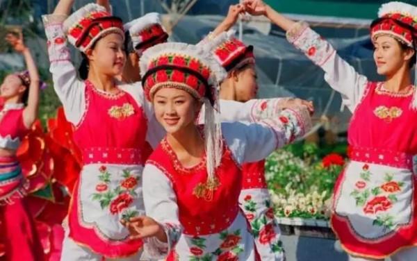 雲南特有的15個少數民族 雲南特有的15個少數民族