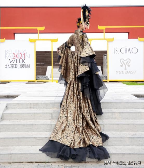 北京時裝週:時尚的多角度詮釋 北京時裝週:時尚的多角度詮釋