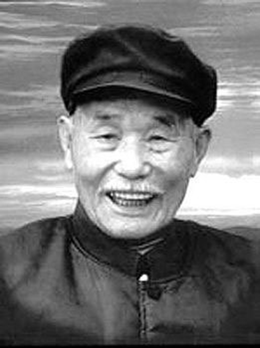 司令員下部隊暗訪,炊事員以為他是伙伕,讓其幫忙做飯,後來如何 司令員下部隊暗訪,炊事員以為他是伙伕,讓其幫忙做飯,後來如何