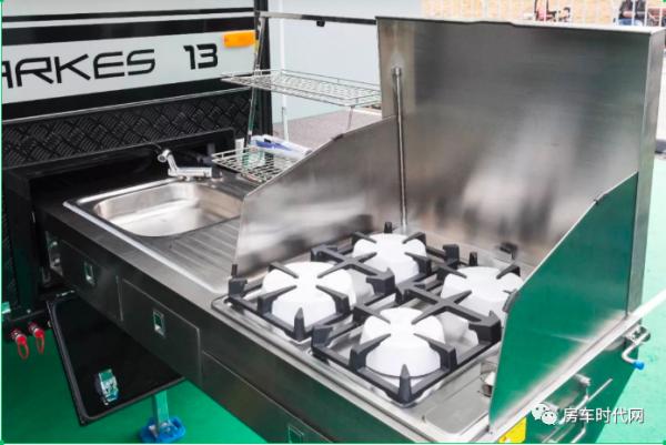 康派斯越野拖掛CS26 小拖掛大變身 後拓升頂全都行 康派斯越野拖掛CS26 小拖掛大變身 後拓升頂全都行