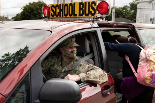 4,300,000人辭職！美國史上最大辭職潮！那邊，1040萬職位空缺？