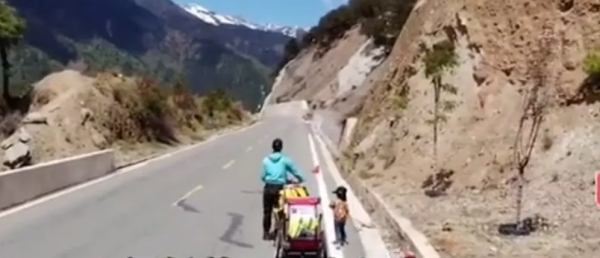 是什麼讓90後單親爸爸,帶4歲女兒騎行西藏,71天走了4138公里? 是什麼讓90後單親爸爸,帶4歲女兒騎行西藏,71天走了4138公里?