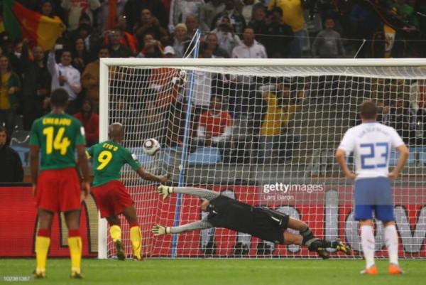 只為穆里尼奧踢邊鋒，幫國米贏得三冠王后，拿到世界第一高薪