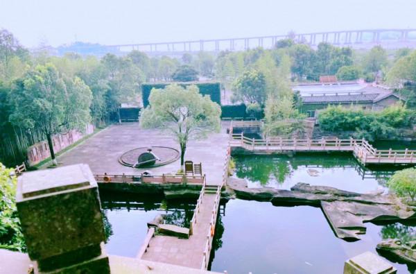 以海盜為主題的景點，藏有1300多個洞穴，不知道有沒有寶藏？