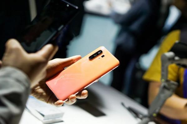 3 年 200 多臺實機分析：如今手機續航真的在變好嗎？