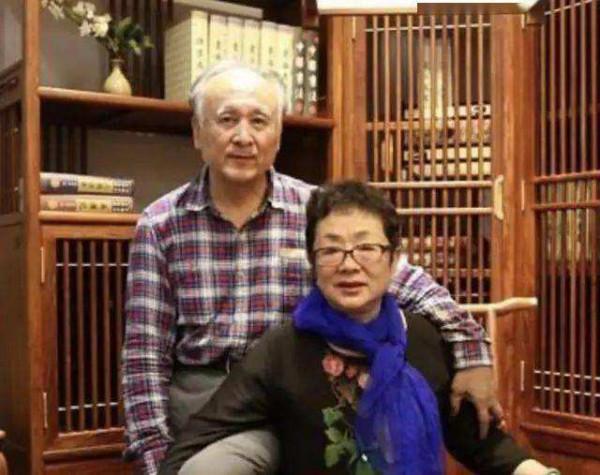 80年代爆紅歌唱家謝莉斯：50歲患腦梗，67歲喪女，風光背後有淚水