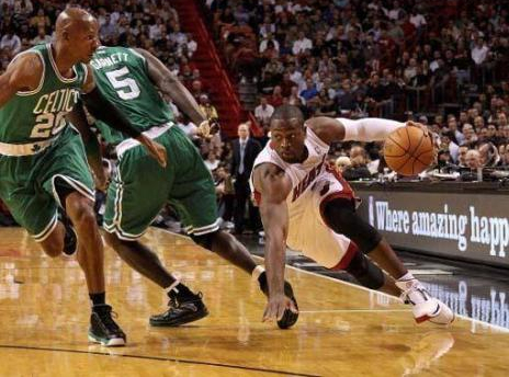 NBA突破能力最強的五名球員：喬丹只能排第二，詹姆斯榜上有名