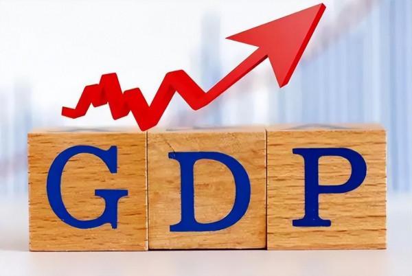 周邊群狼環伺，臺海又起波瀾，專家：中國軍費應迅速漲到GDP的2%