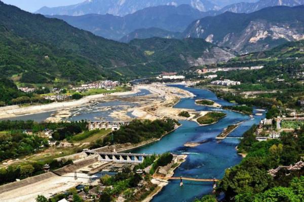 千年奇蹟都江堰!它的工作原理是什麼?如何造福人們千年之久? 千年奇蹟都江堰!它的工作原理是什麼?如何造福人們千年之久?