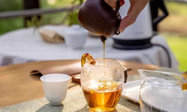 每天只喝茶不喝水行不行？以茶代水應該怎麼做？老茶客：注意3點