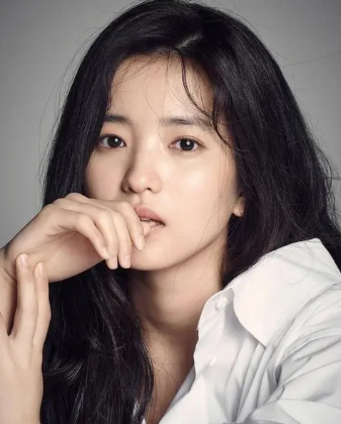 金多美《那年我們》引爭議？金高銀後力疲憊，金泰梨天降紫微星？