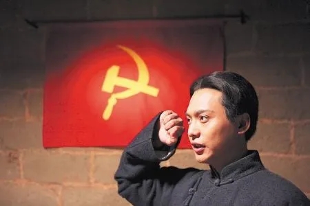 重慶談判時，蔣介石決定讓毛主席當新疆省長，主席的回應真高明