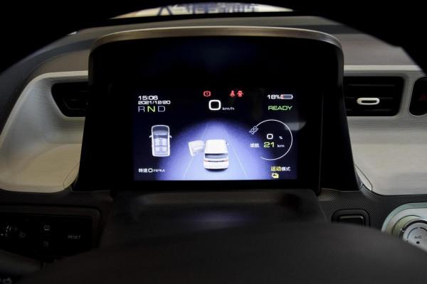 高顏值的設計+2.88萬元起售價，五菱宏光MINI EV值得入手嗎？