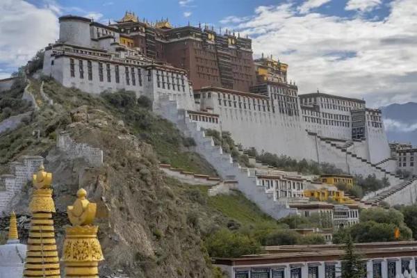 古詩裡的“中國”