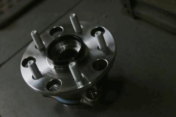 怪獸修車：翻新“殘舊不堪”的07款12代皇冠3.0，一代經典再復活