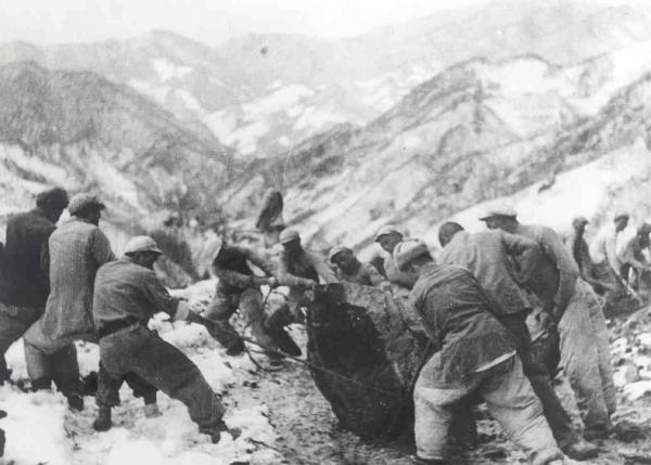 王近山剛到朝鮮就折了一個師，彭德懷：你是劉伯承帶出來的兵嗎？