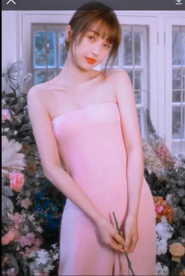 聰慧美麗的青年演員虞書欣