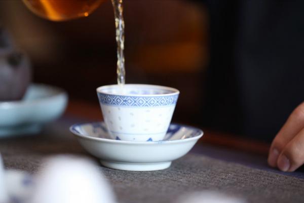 濃茶和淡茶，哪個更養人？看完這幾點你就有答案了