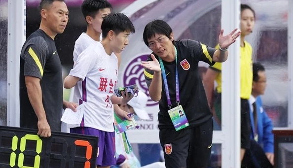 中國女足迎來首勝！賈秀全棄用之人瘋狂爆發，新帥水慶霞握拳吶喊