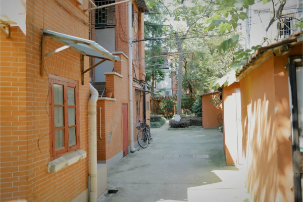 無弄堂，不上海