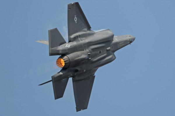 冬奧會已在即,美軍兇相畢露,F35A戰機逼近中國,無人機再闖南海 冬奧會已在即,美軍兇相畢露,F35A戰機逼近中國,無人機再闖南海