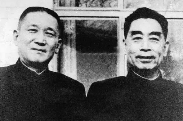 1950年，周總理派張治中南海密會蔣經國，半夜接葉劍英通知：快撤