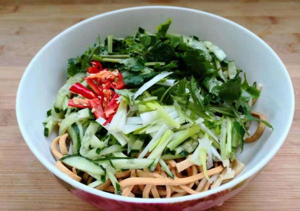 河南兒媳婦來做客，我給做了這4道特色菜，兒媳婦直誇我手藝好