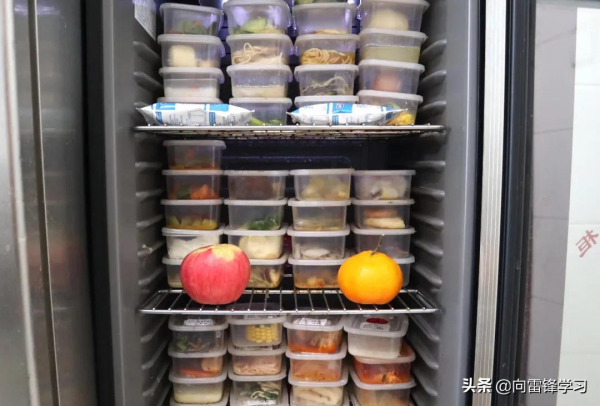 “刀光劍影”,這次的飯菜有“硝煙味”! “刀光劍影”,這次的飯菜有“硝煙味”!