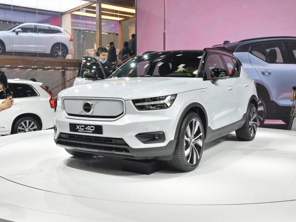 賓士EQA新時代的SUV!內飾不比S級差 但開起來如何? 賓士EQA新時代的SUV!內飾不比S級差 但開起來如何?