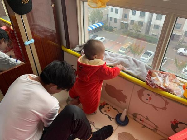 一歲寶寶天氣變冷你們還帶出去遛娃嗎