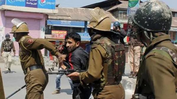 80億鑿穿喜馬拉雅山,印度開始慌了,中尼鐵路究竟有何秘密 80億鑿穿喜馬拉雅山,印度開始慌了,中尼鐵路究竟有何秘密