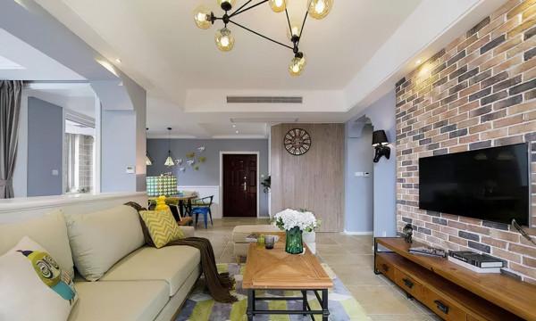 116平美式三居室，文化磚牆+淺紫色乳膠漆形成浪漫的視覺感