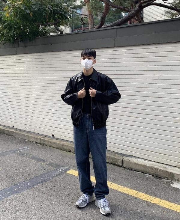 極簡休閒感搭配，普通身材也能輕鬆穿出高階感