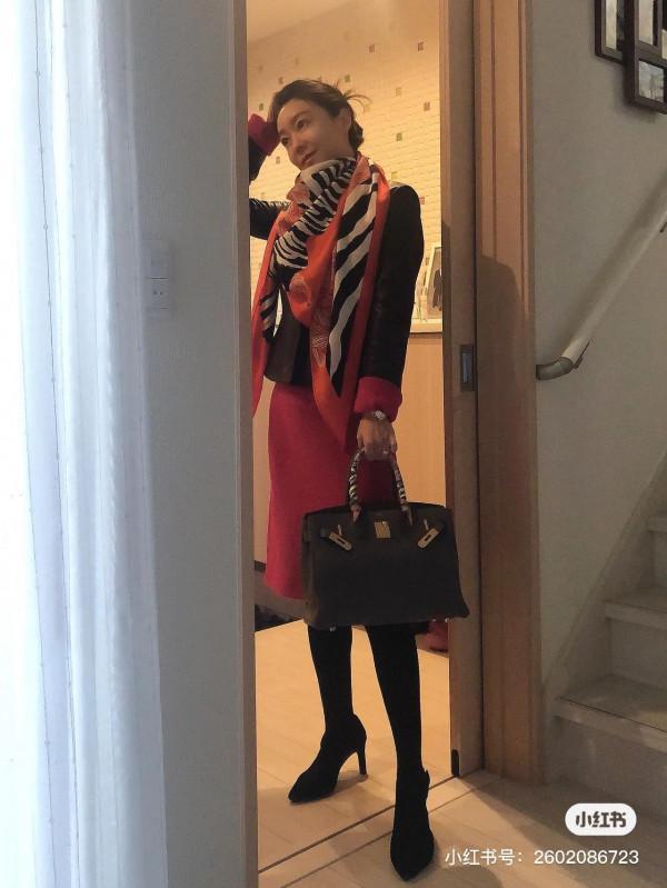 冬天喜歡有顏色的搭配