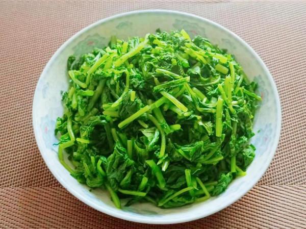 入冬後記得給孩子吃“天然鈣片”,2塊錢1斤,搭配五花肉,真香啊 入冬後記得給孩子吃“天然鈣片”,2塊錢1斤,搭配五花肉,真香啊