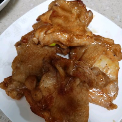 這道紫米雞腿海苔卷，一上桌就被哄搶一空