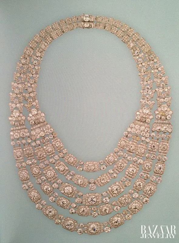 找閨蜜就得找這樣的,既是精神密友還送你大把珠寶 找閨蜜就得找這樣的,既是精神密友還送你大把珠寶