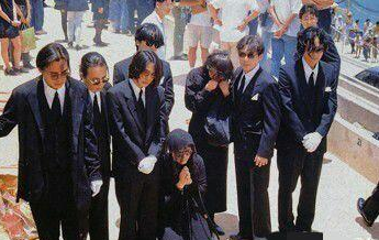 1993年黃家駒去世,前女友林楚麒以未亡人身份守夜,她現在如何了 1993年黃家駒去世,前女友林楚麒以未亡人身份守夜,她現在如何了