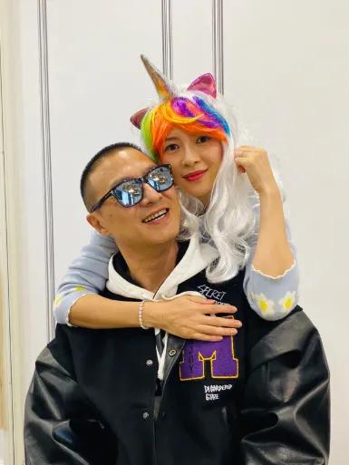 章子怡萬聖節造詞“東章熙汪”非親生女熙熙再次C位出境 章子怡萬聖節造詞“東章熙汪”非親生女熙熙再次C位出境