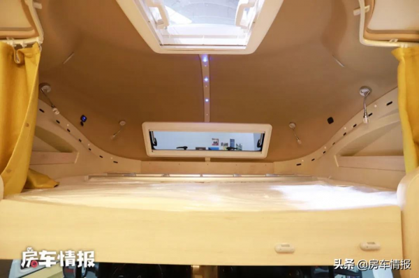 中德合資房車長啥樣?造型少見出廠10多度電,保溫倍好冬天也能住 中德合資房車長啥樣?造型少見出廠10多度電,保溫倍好冬天也能住