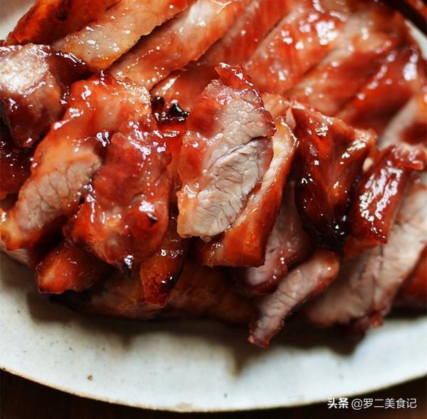 廣東特色蜜汁叉燒肉原來這麼簡單，不用烤箱，一口鍋搞定，太香了