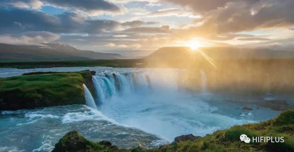 JVC“宙斯三代”——全面升級的8K 輸入HDR10+鐳射投影機系列