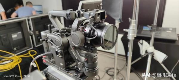 大疆首款全幅影片機DJI Ronin 4D真機實物上手