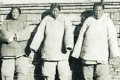 八國聯軍侵華照片曝光,從下水道爬進京城,瘋狂程度令人髮指 八國聯軍侵華照片曝光,從下水道爬進京城,瘋狂程度令人髮指