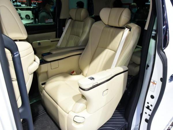 深港澳通勤專用 皇冠威爾法 深港澳通勤專用 皇冠威爾法