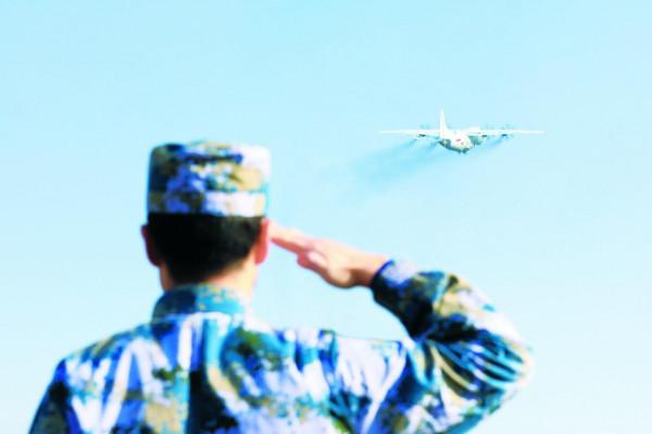 12月7日解放軍報導讀 12月7日解放軍報導讀