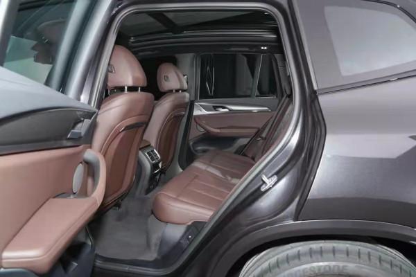 寶馬X3:年輕人的座駕,搭載2.0T+252馬力,空間討喜,售47.58萬 寶馬X3:年輕人的座駕,搭載2.0T+252馬力,空間討喜,售47.58萬