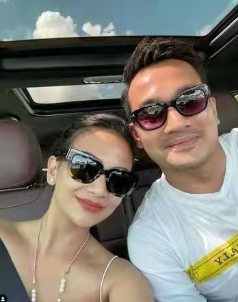 28歲歌手突遇車禍,車速190邁甩出當場死亡,三口僅兒子活著 28歲歌手突遇車禍,車速190邁甩出當場死亡,三口僅兒子活著